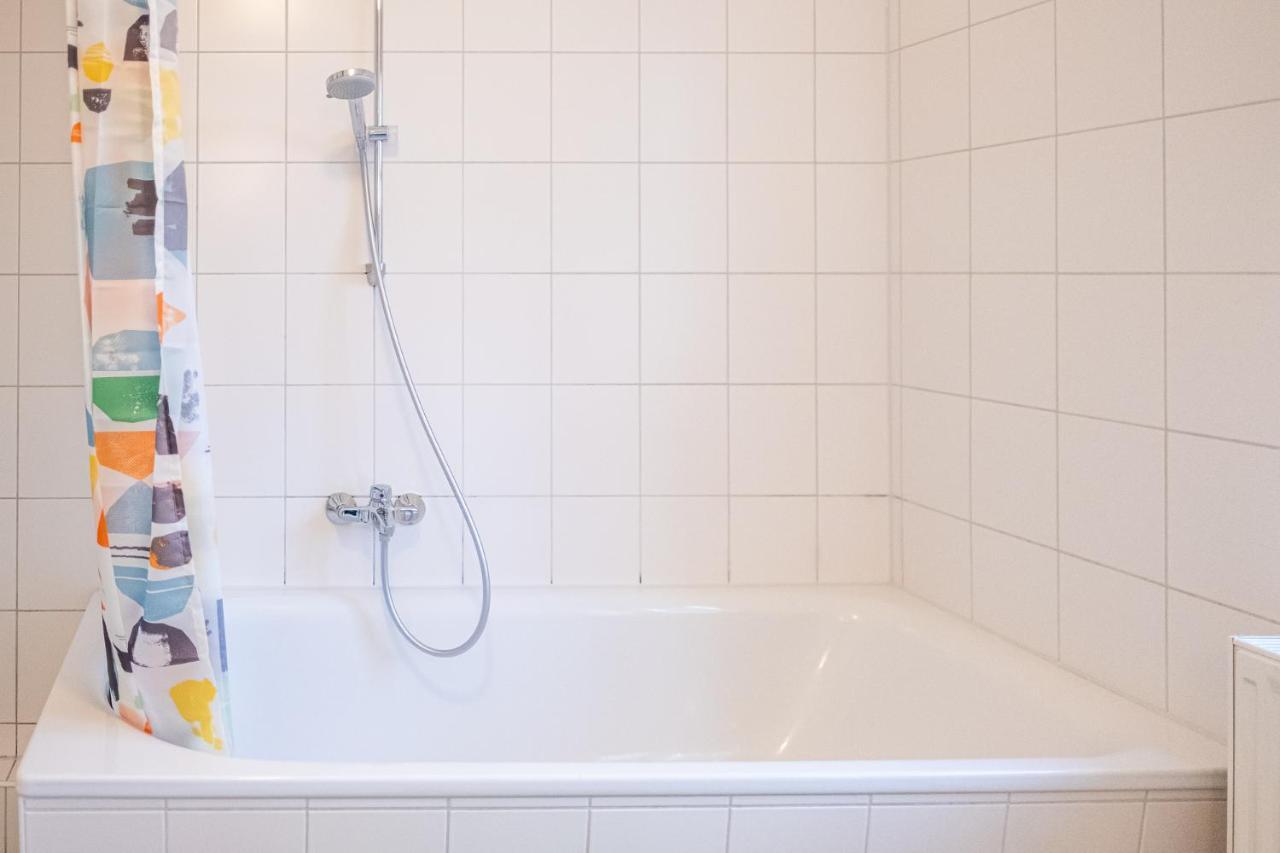 Apartment Helle Ferienwohnung Im Hinterhof *