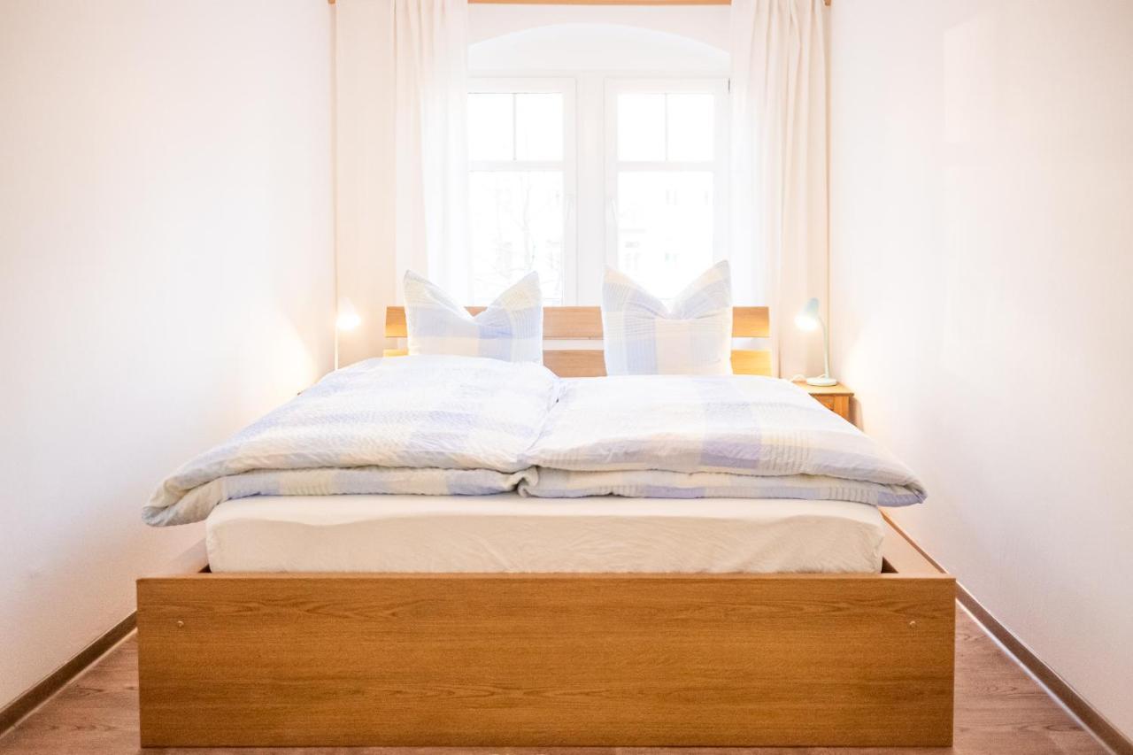 Helle Ferienwohnung Im Hinterhof Apartment