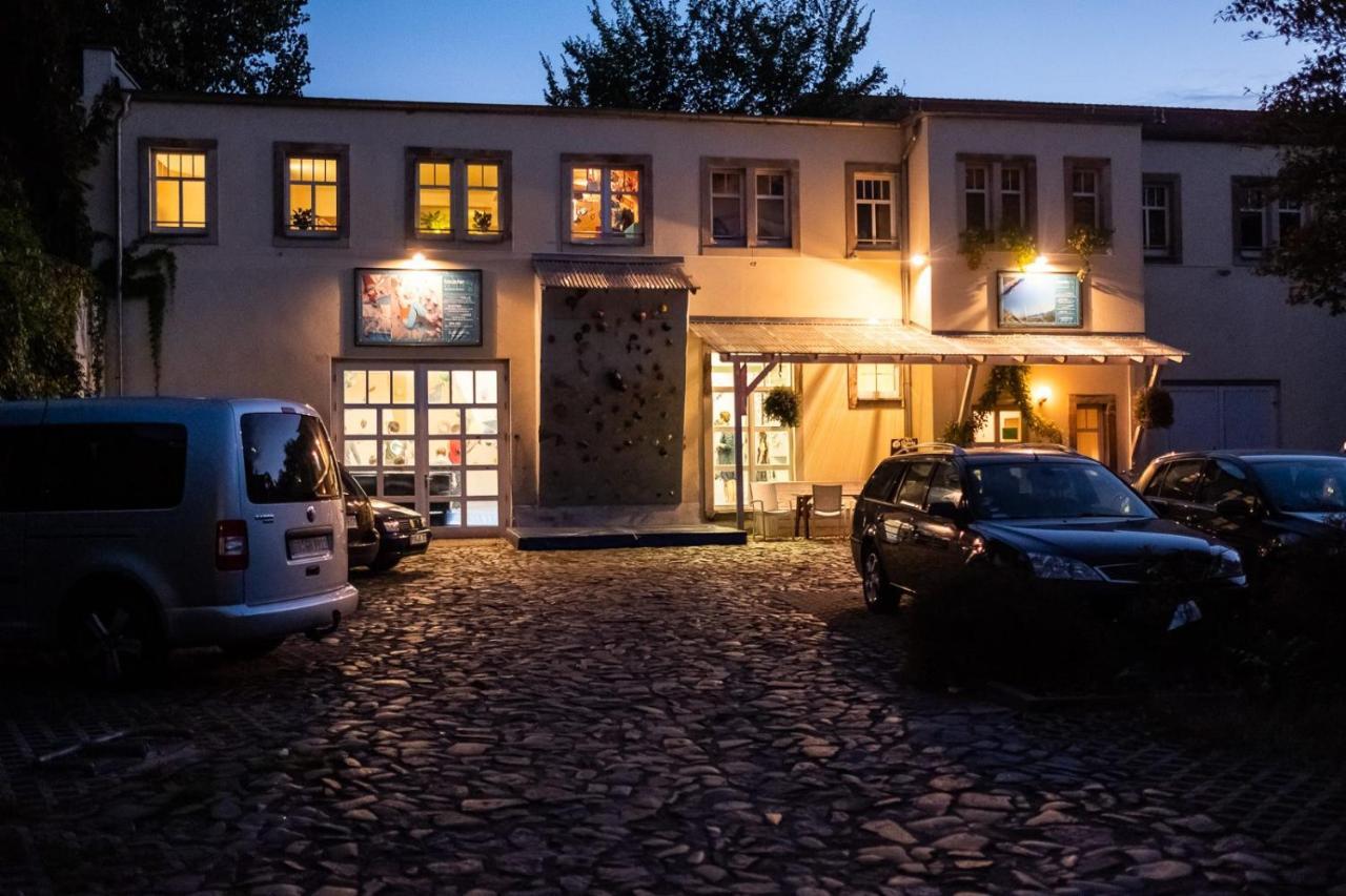 Helle Ferienwohnung Im Hinterhof * Dresden